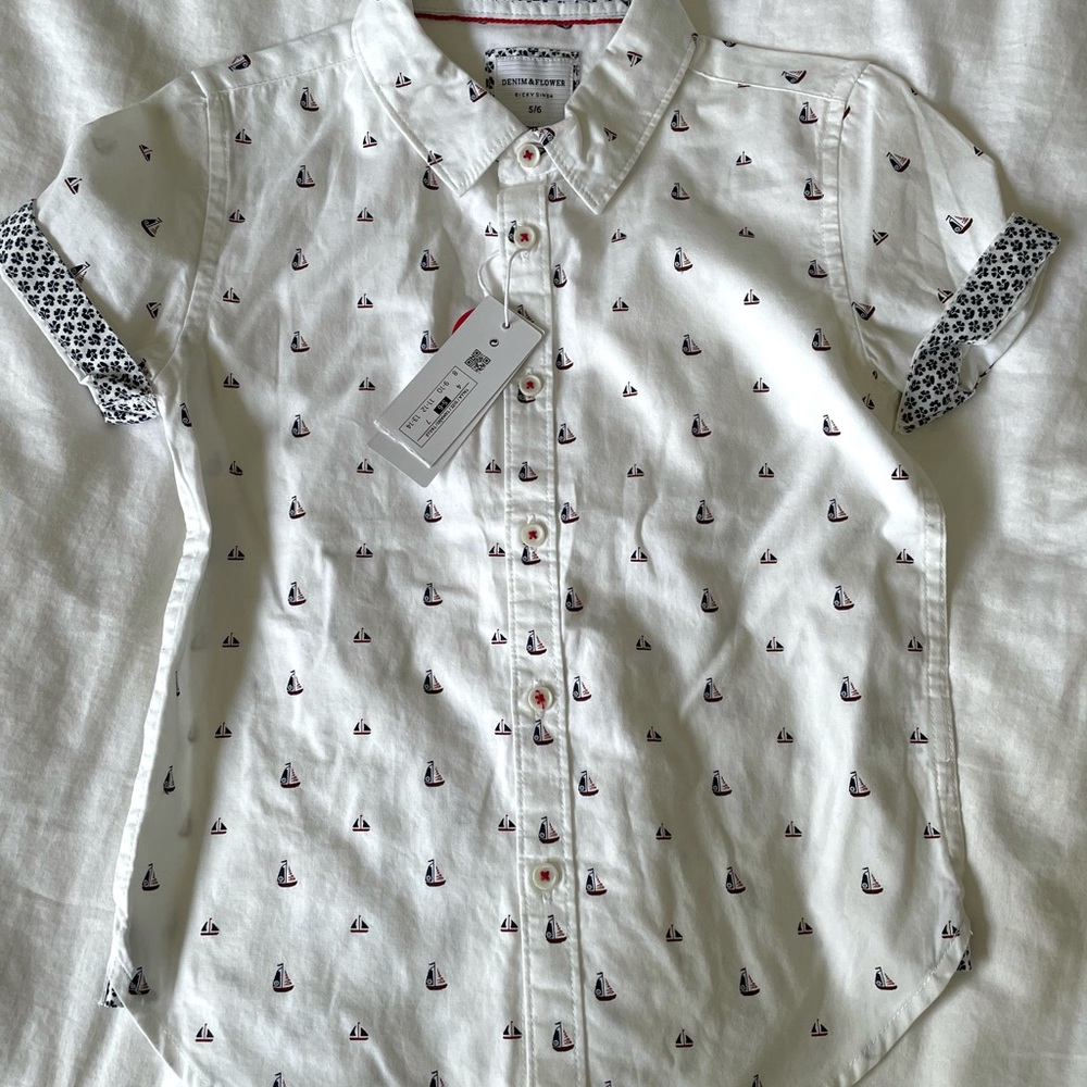 NWT Boys Sailboat summer button down